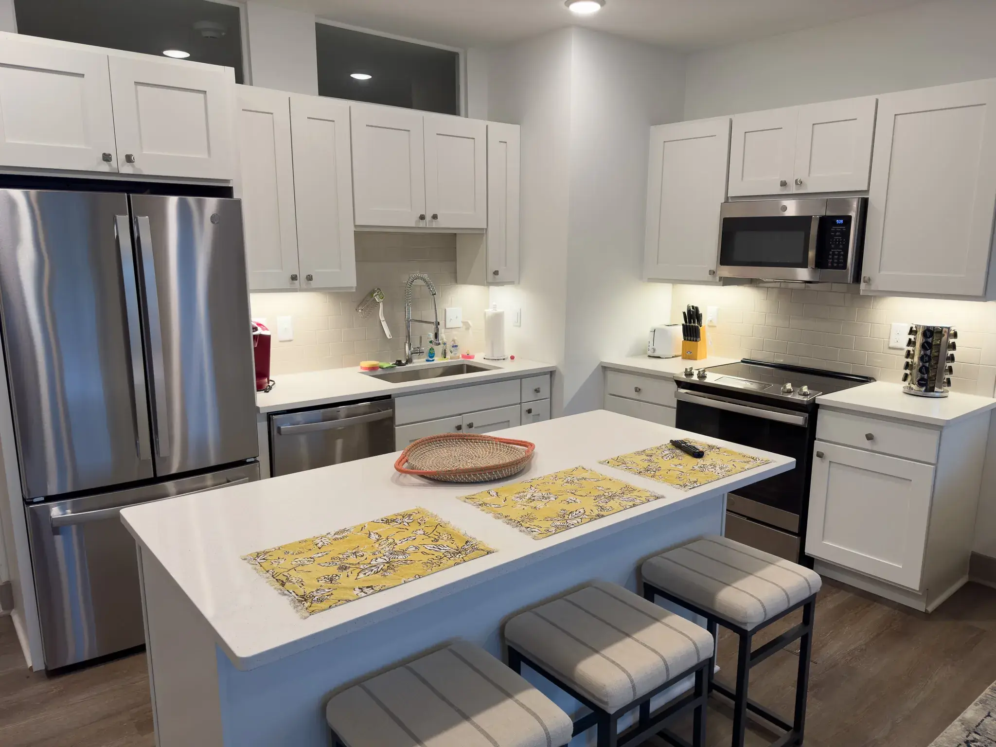 Gourmet kitchen with quartz countertops